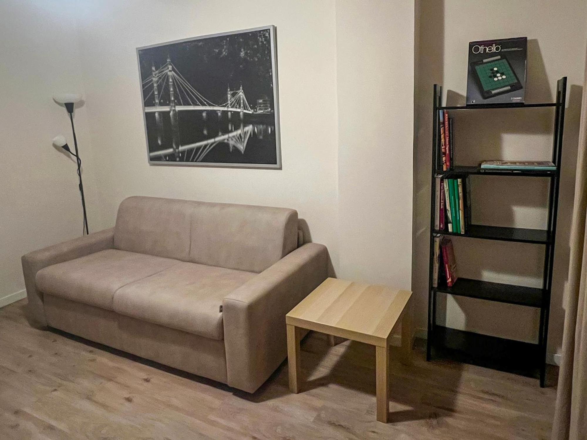 Appartamento Anna - Comfort E Stile In Centro Storico Imola Bagian luar foto