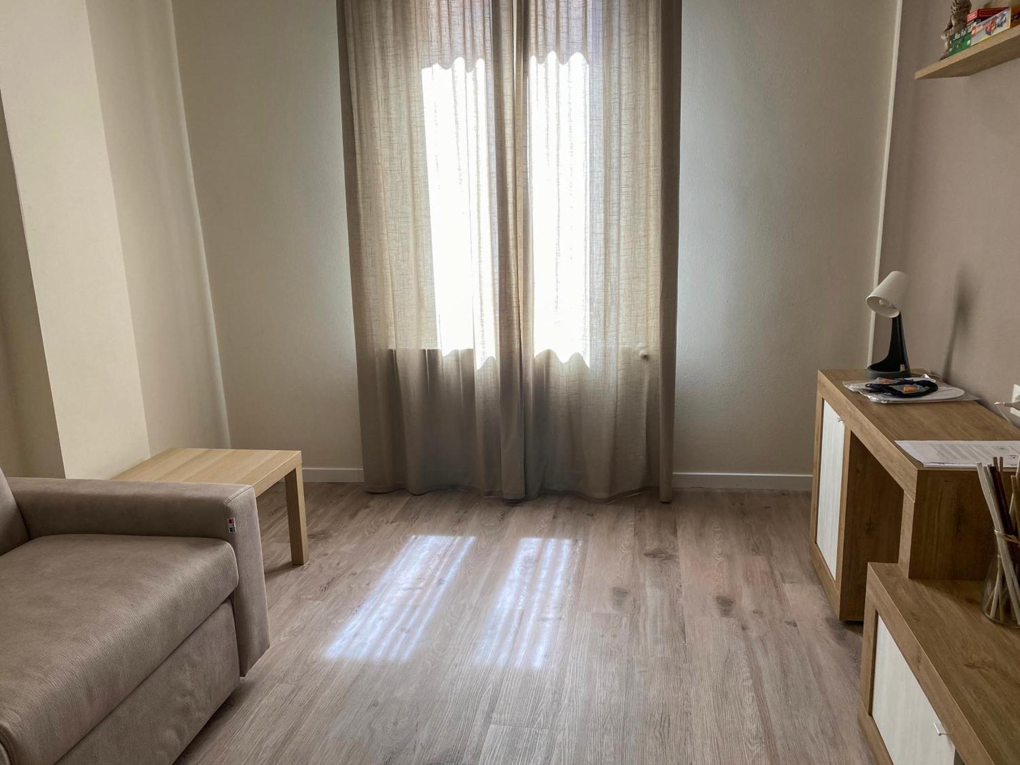 Appartamento Anna - Comfort E Stile In Centro Storico Imola Bagian luar foto